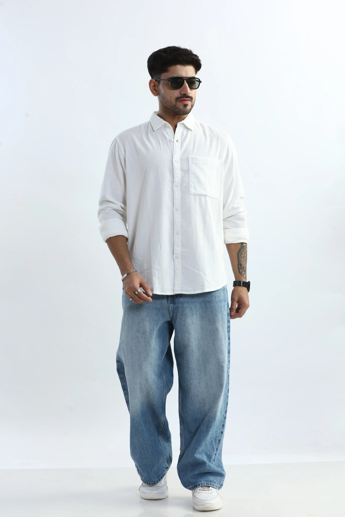 XKIND MEN'S WHITE CORDUROY REGULAR FIT SHIRT