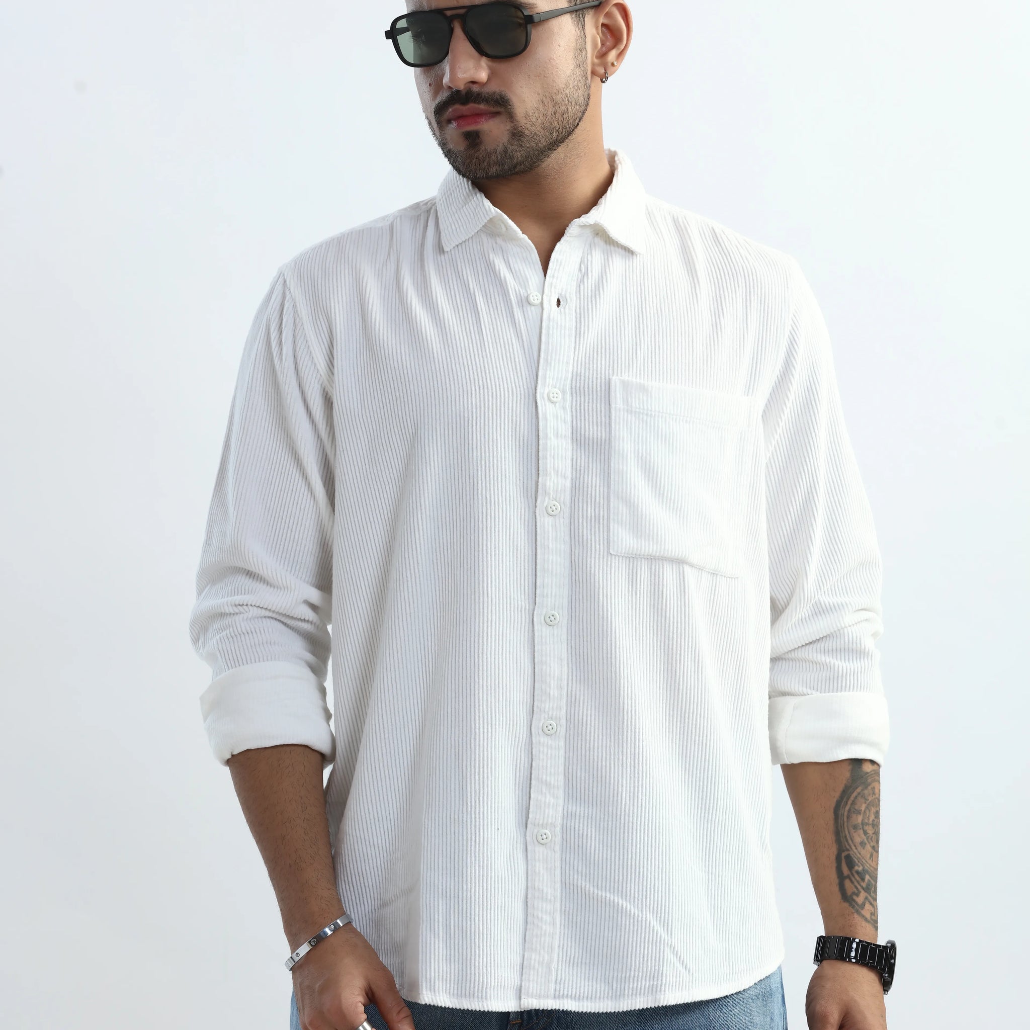 XKIND MEN'S WHITE CORDUROY REGULAR FIT SHIRT