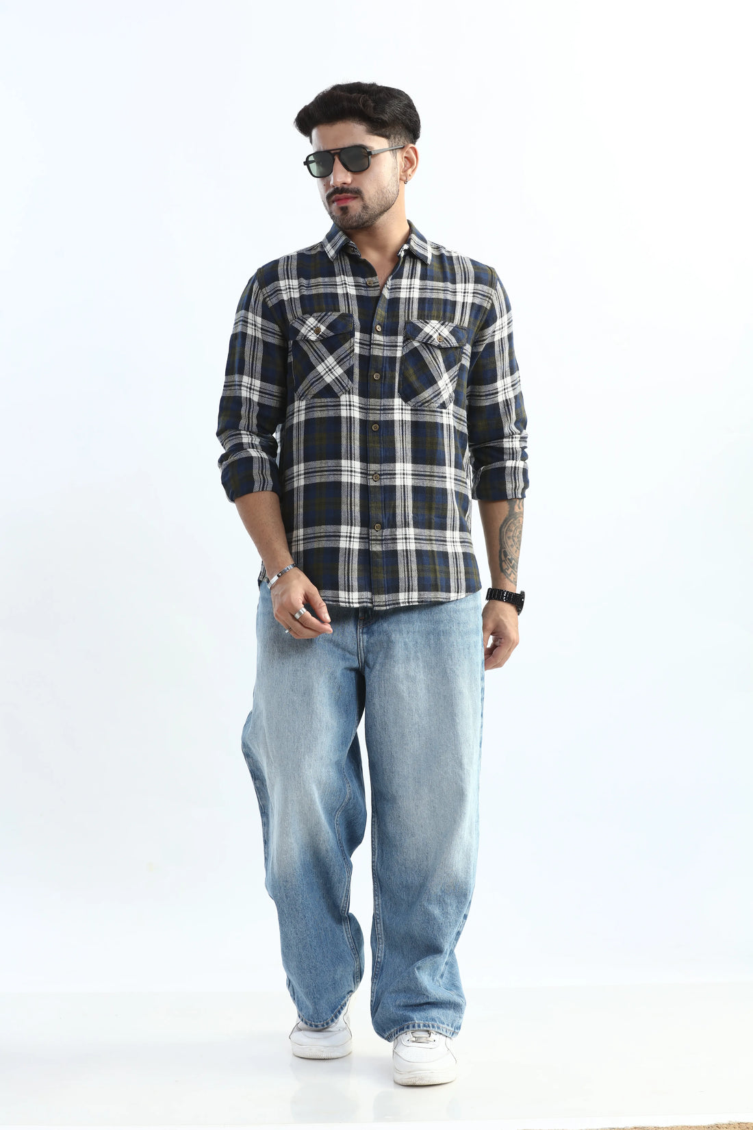 XKIND MEN'S NAVY BLUE TEXTURED CHECKS REGULAR FIT SHIRT