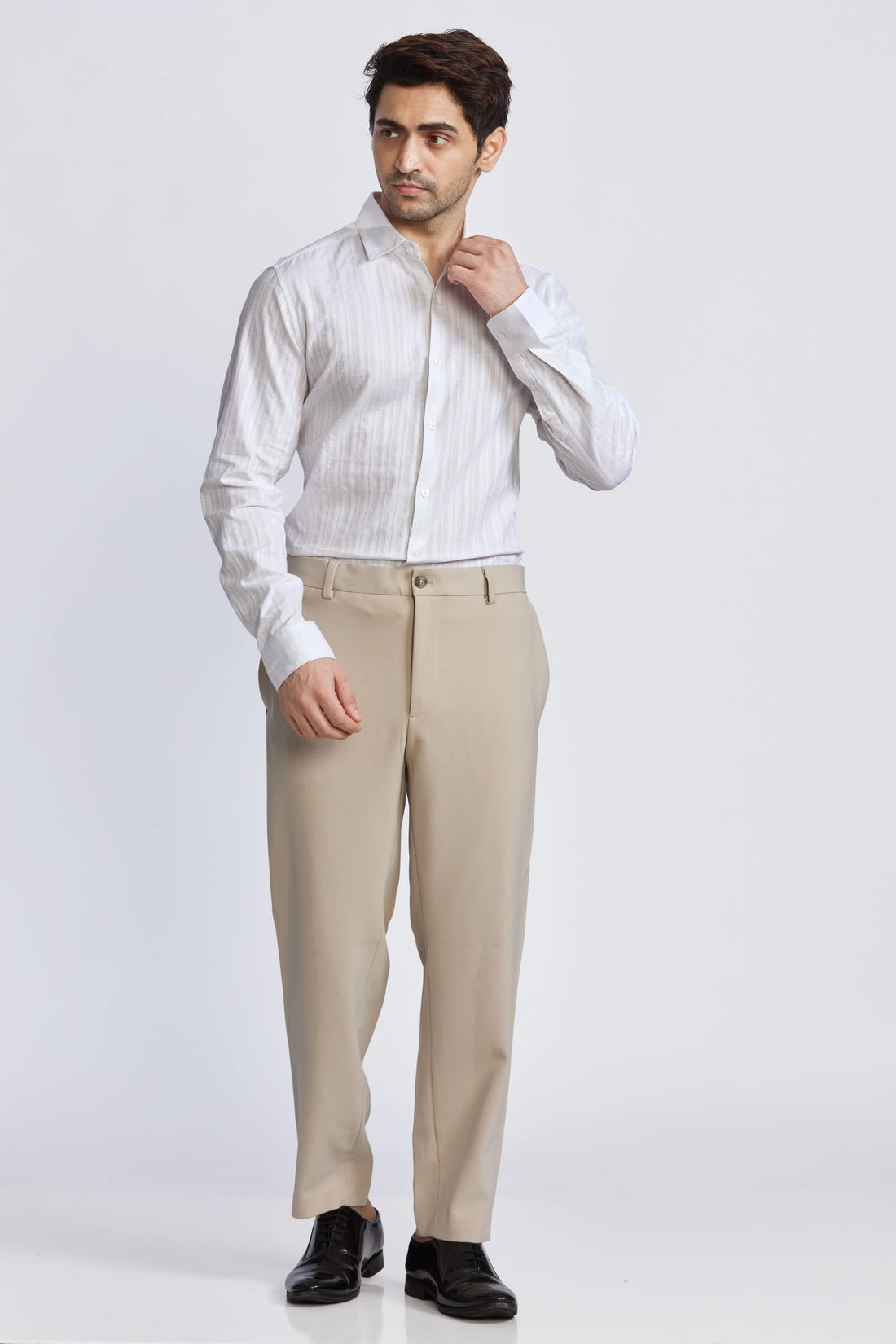 JONESBURG WHITE SLIM FIT FORMAL SHIRT