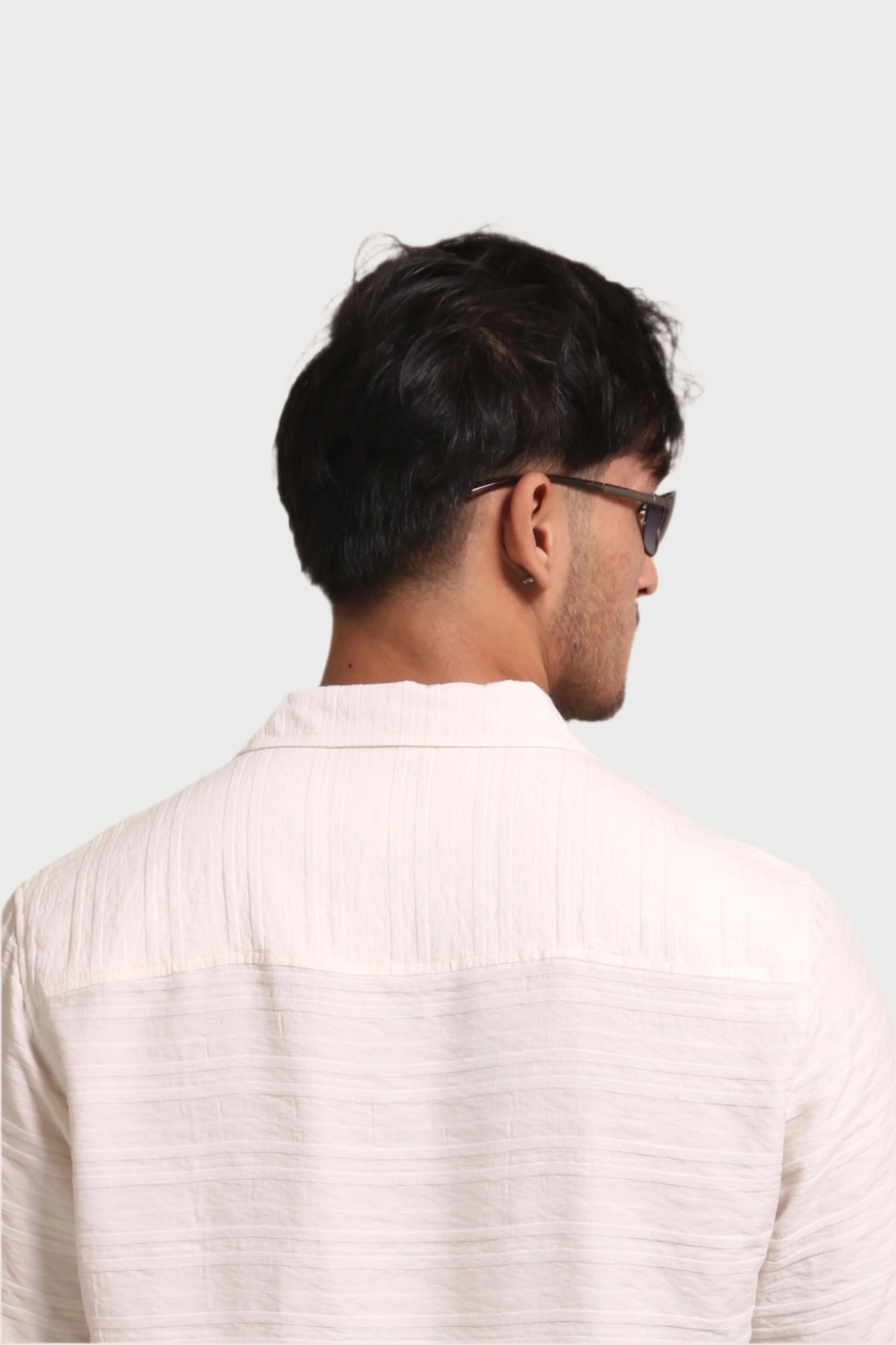 WHITE HORIZONTAL RELAXED FIT SHIRT - XKIND